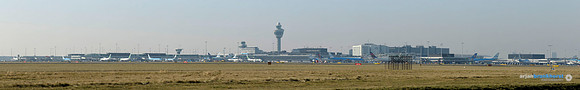 _DSC2389 Panorama naar Schiphol_overdag_portrait_PART closeup 10m